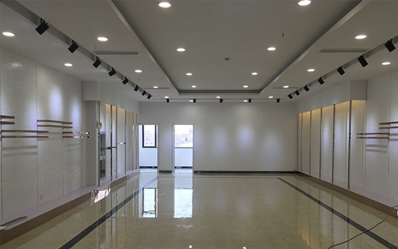 閔行區(qū)艾麥辦公室展廳裝修