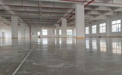為什么廠房地面裝修要做硬化?硬化施工流程解析